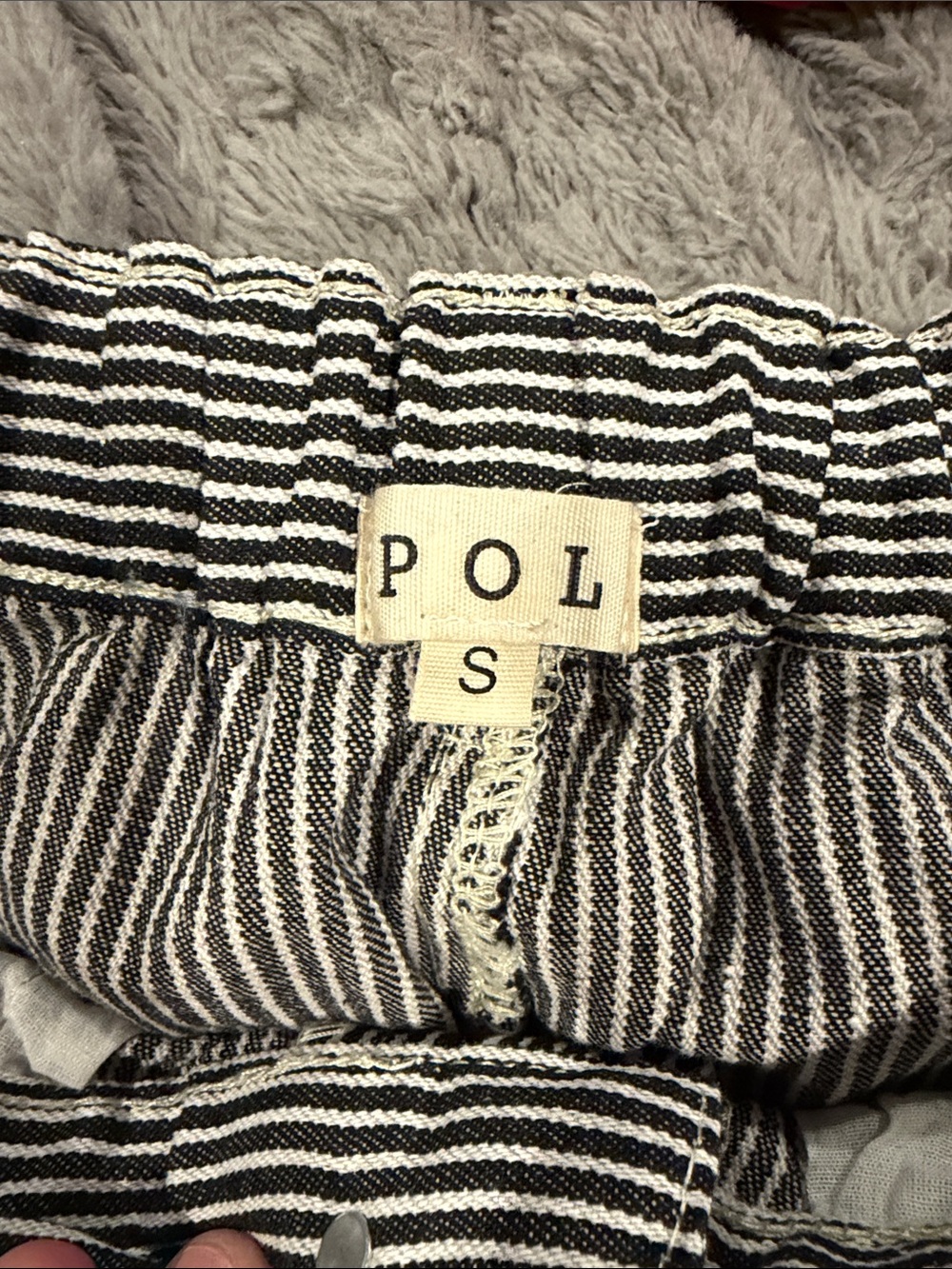 POL Embroidered Appliqué Wide-Leg Pinstripe Pants - Black & White - Picture 7 of 9